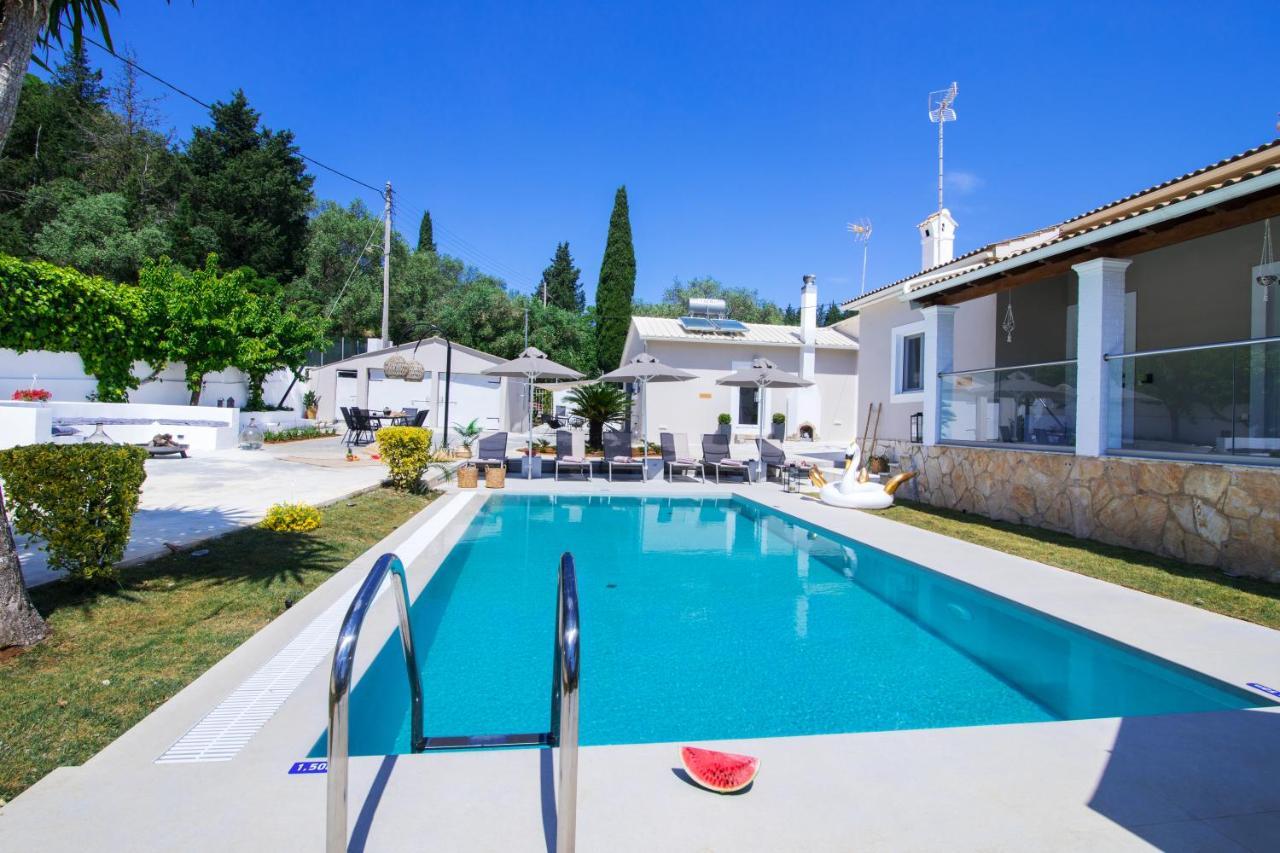 Grande Terra Villas With Swimming Pool Spartylas Eksteriør billede