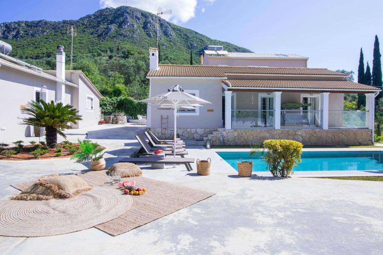 Grande Terra Villas With Swimming Pool Spartylas Eksteriør billede