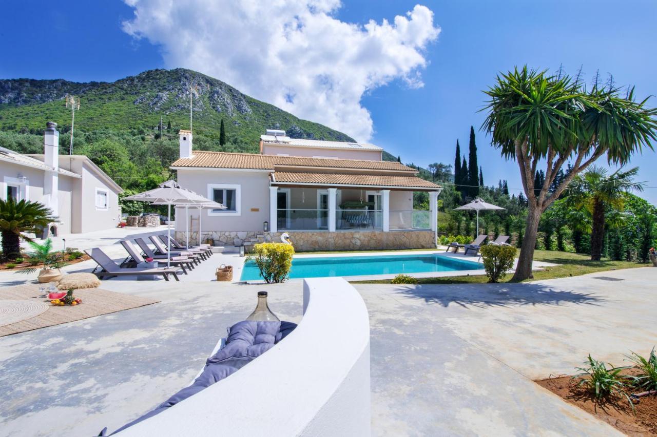 Grande Terra Villas With Swimming Pool Spartylas Eksteriør billede