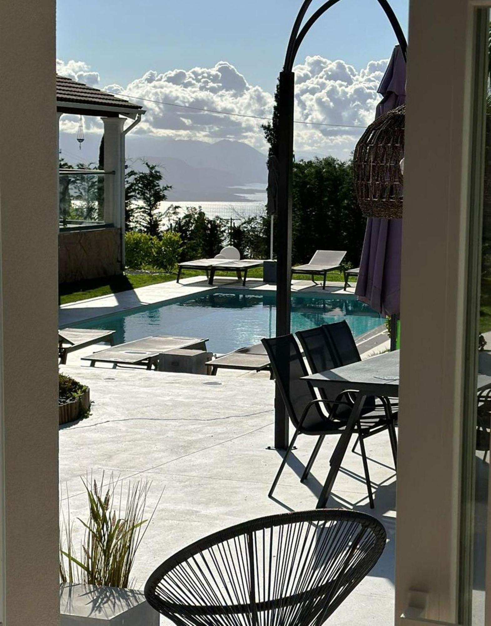 Grande Terra Villas With Swimming Pool Spartylas Eksteriør billede
